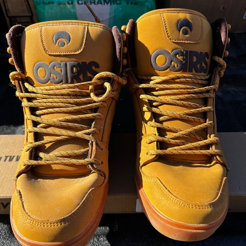 Osiris Clone Urban size 9.5US.